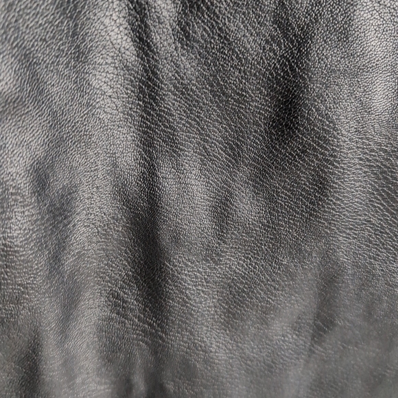 NWOT NATORI Abstract V neck Tunic with Faux Leather Trim, Size XS - Picture 2 of 7